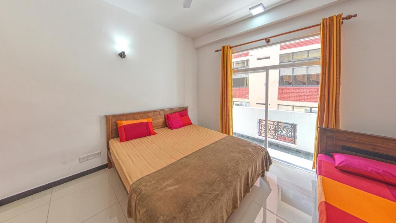 Ocean Breeze Apartment Коломбо Экстерьер фото
